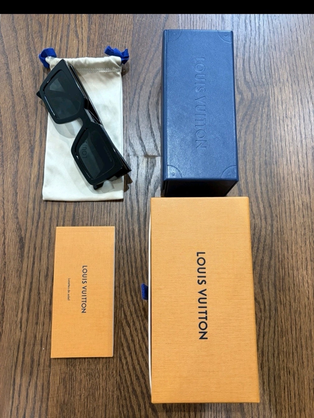 Louis Vuitton Men’s Black Rectangular Sunglasses(AUTHENTIC)
